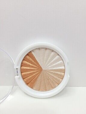 Ofra X Nikki Tutorials Radiant Highlighter Everglow
